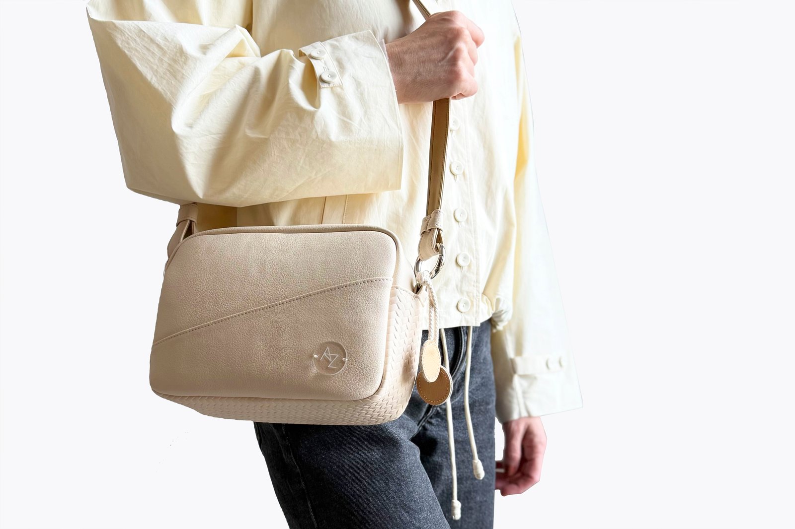 AZ by Anja Zupančič — Box Bag Beige